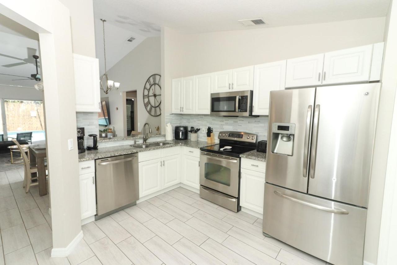 Lilys Stylish Villa Close To Disney Ideal For Long Stays 올랜도 외부 사진
