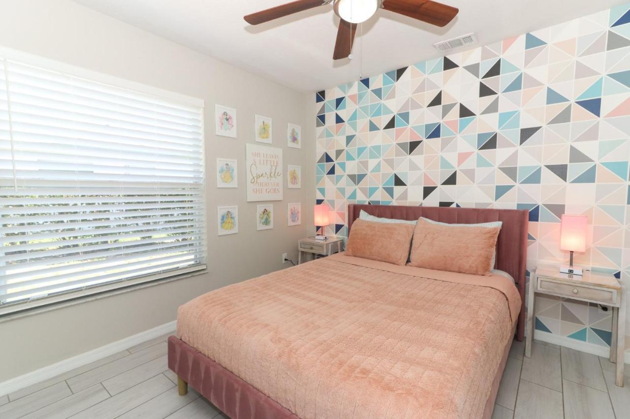 Lilys Stylish Villa Close To Disney Ideal For Long Stays 올랜도 외부 사진