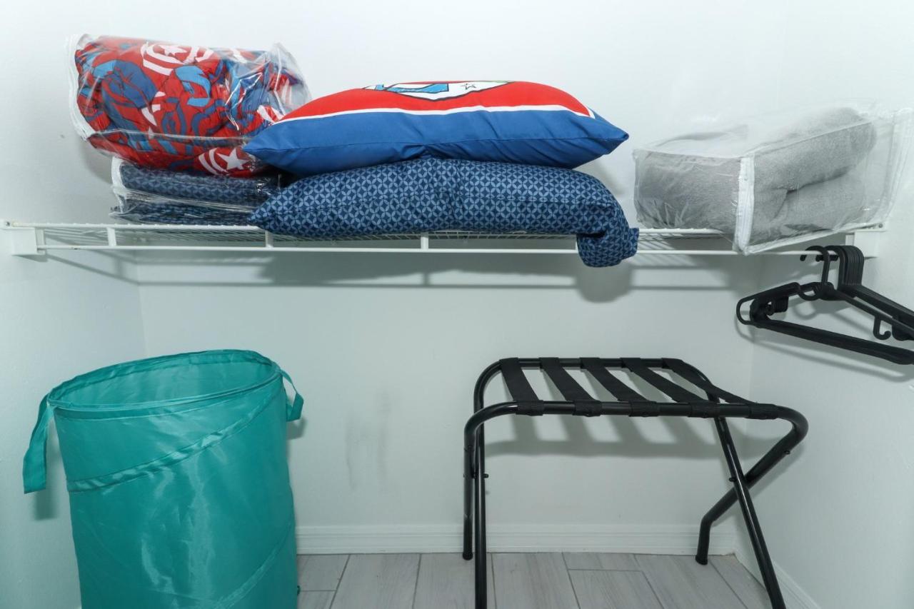 Lilys Stylish Villa Close To Disney Ideal For Long Stays 올랜도 외부 사진