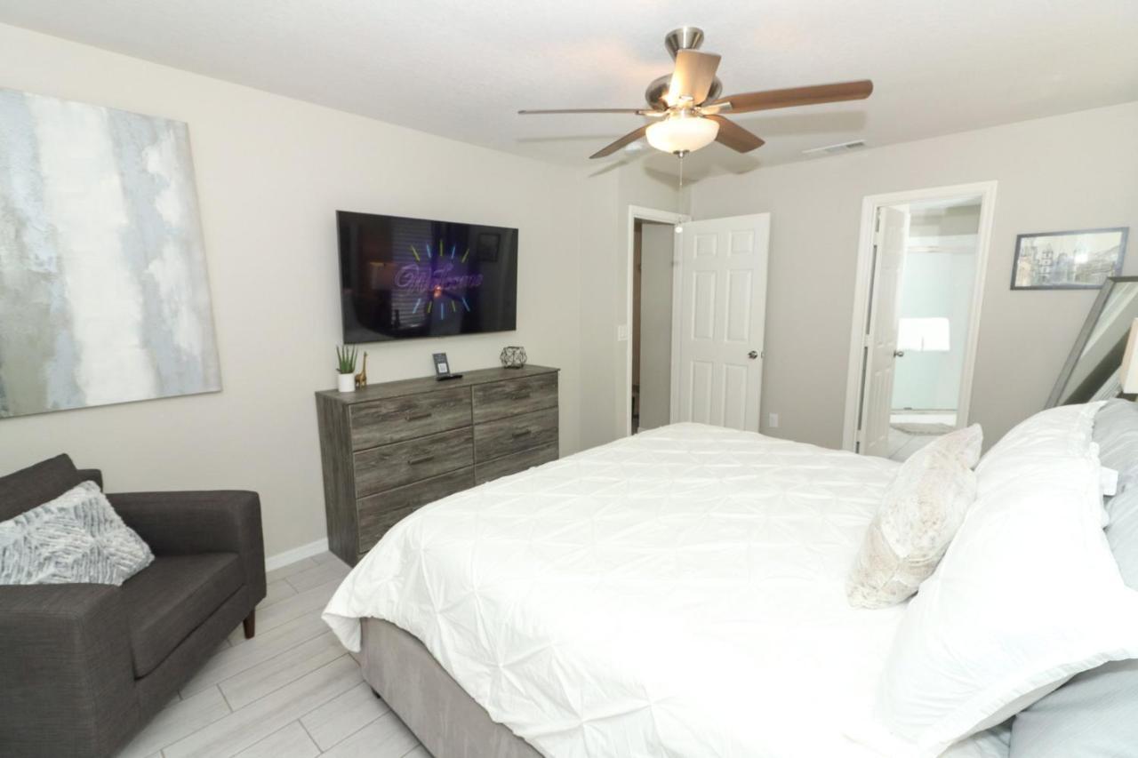 Lilys Stylish Villa Close To Disney Ideal For Long Stays 올랜도 외부 사진